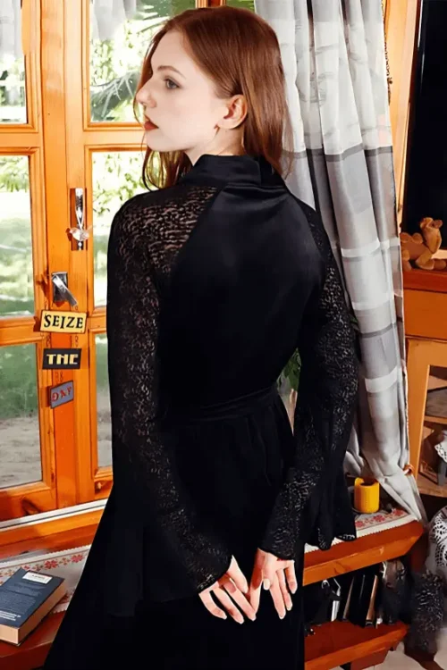black robe - Image 2