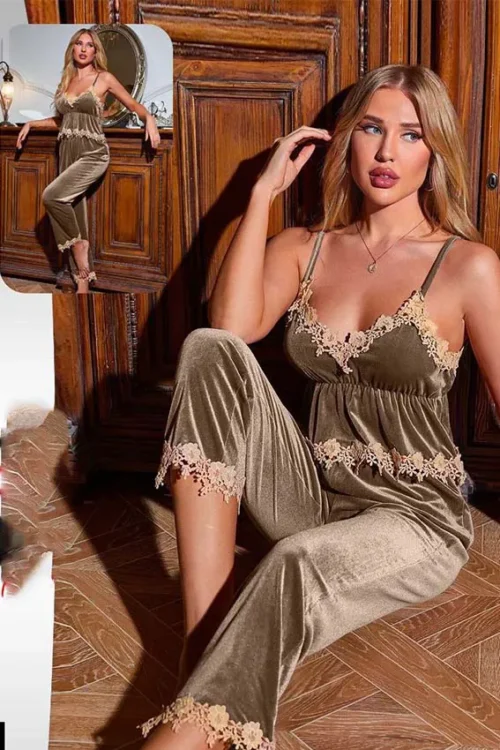simple velvet pj with gobier