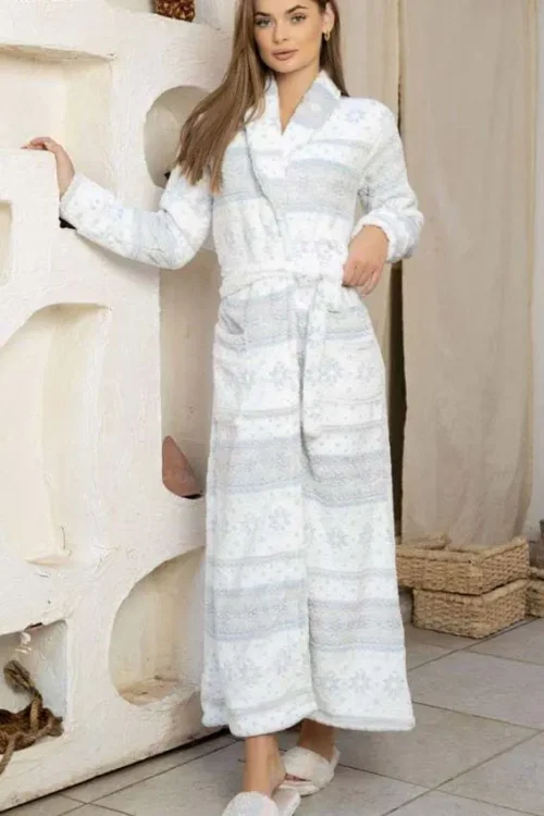 simple robe