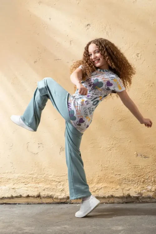 Loose Short Sleeve Shirt & Pants Girls Set - Image 3