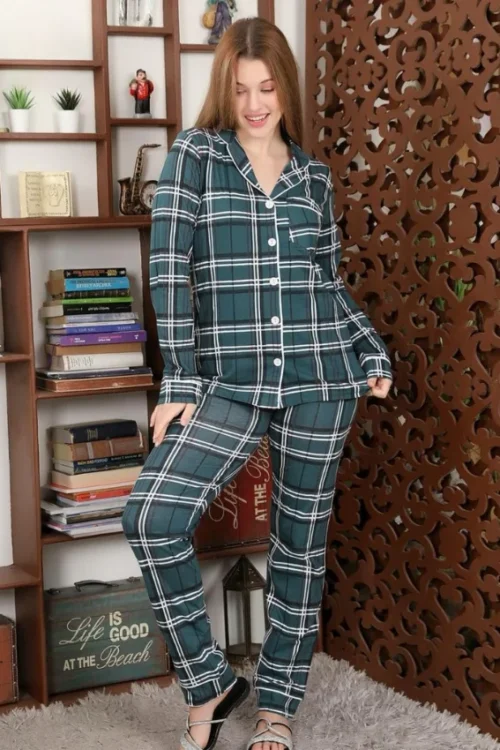 Stylish Green Plaid Pajama Set - Image 2