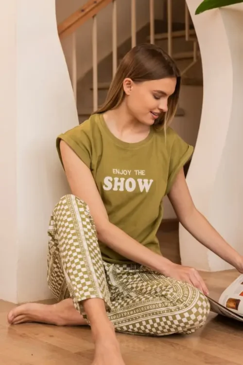 Graphic Tee with Printed Pants Set - Image 3