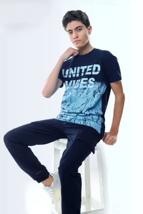 Graphic T-Shirt with Short Sleeves