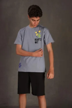 Graphic T-Shirt with Short Sleeves