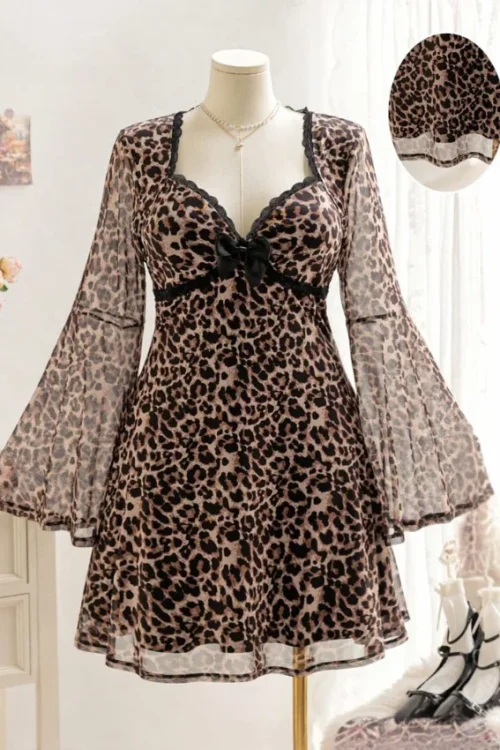 Chic Leopard Bell Sleeve Dress