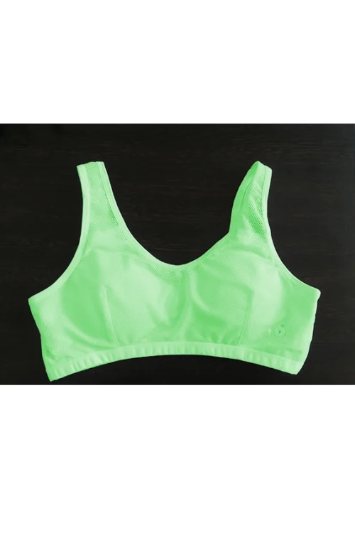 Stylish White Sleeveless Sports Bra - Image 3