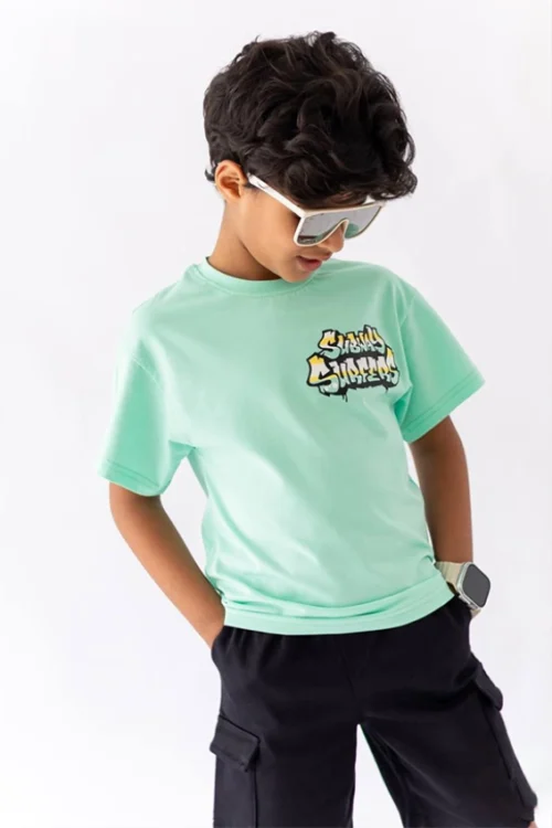 Graphic Tee and Casual Shorts Set - Image 2