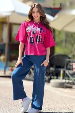 Chic Graphic Tee with Wide Sleeves