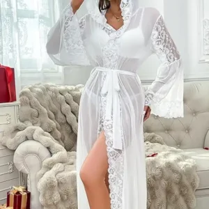 Elegant Lace Long Sleeve Robe