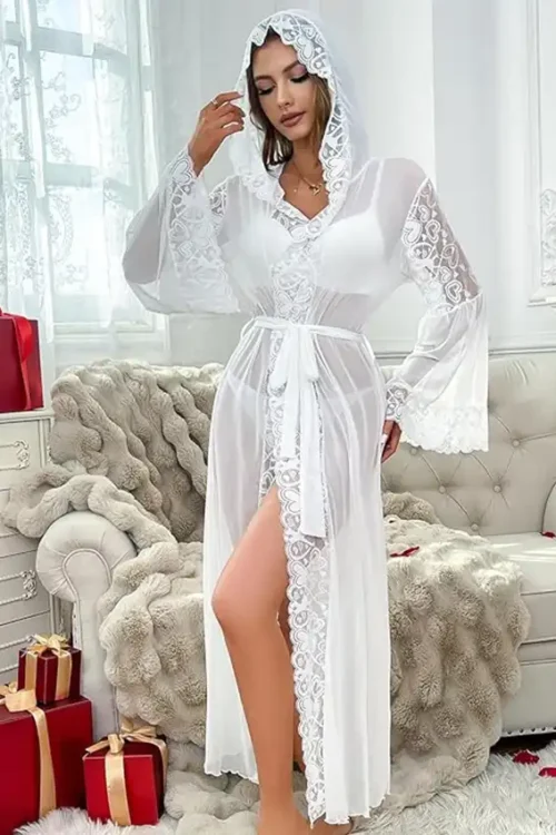 Elegant Lace Long Sleeve Robe
